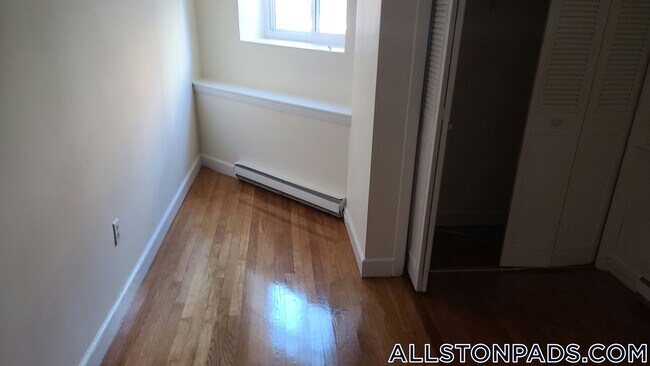Building Photo - 20 Armington St