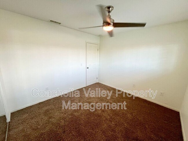 Building Photo - 37548 Bankside Dr