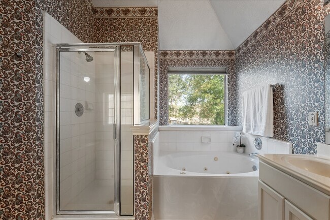 Building Photo - 3708 Nutwood Ln