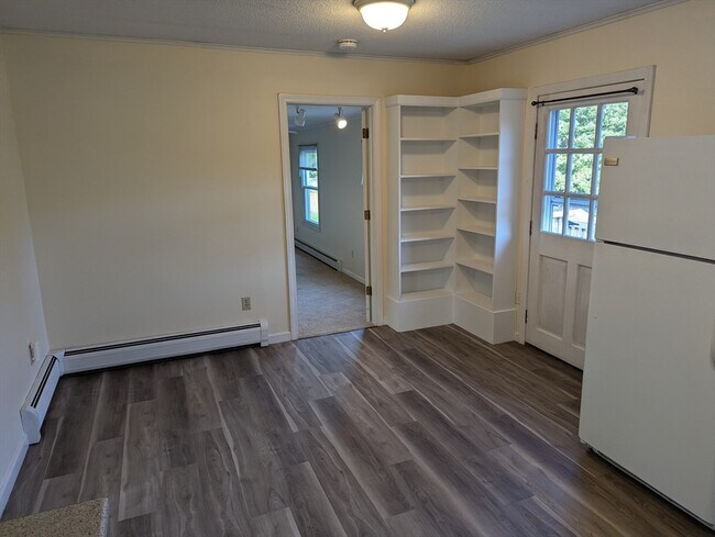 Building Photo - 30 Long Plain Rd