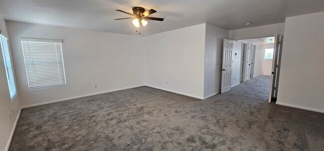 Building Photo - 545 Playa Linda Pl