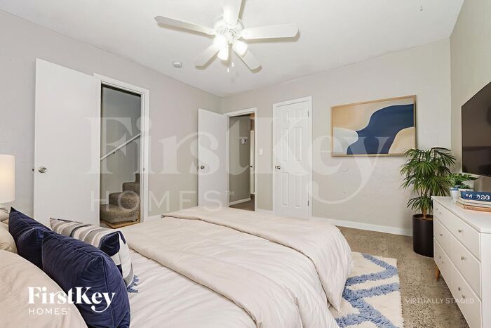 Building Photo - 8000 E 87th St