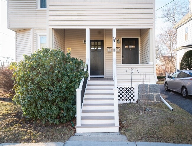 Building Photo - 4 Tyndale St