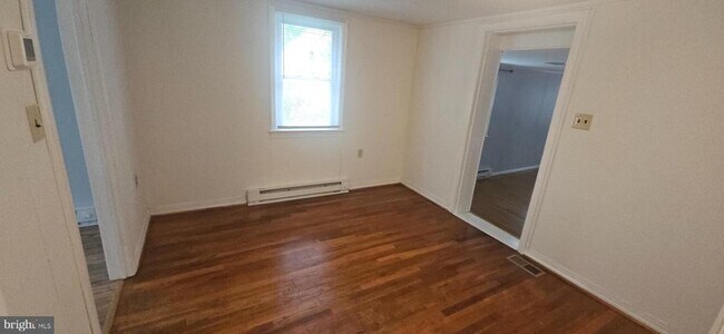 Building Photo - 1057 Foreman Ln