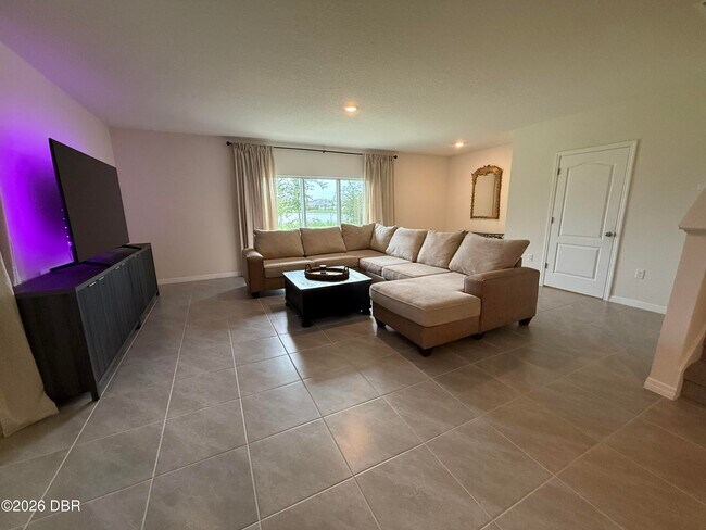 Building Photo - 2733 Silver Canoe Dr