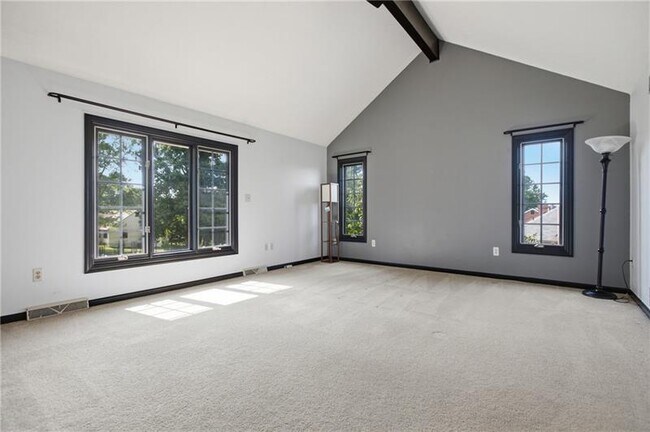 Building Photo - 2501 Birchwood Ct