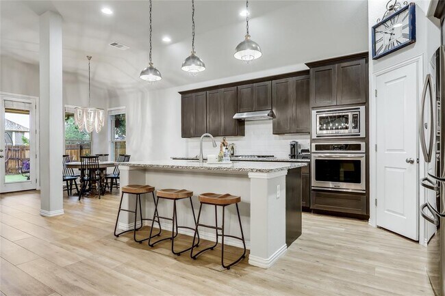 Building Photo - 7820 Turnback Ledge Trail