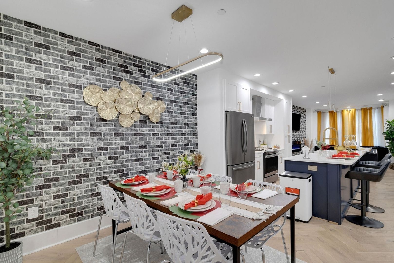 Building Photo - 1417 Montello Ave NE