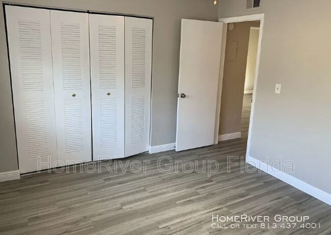 Building Photo - 3206 W Azeele St