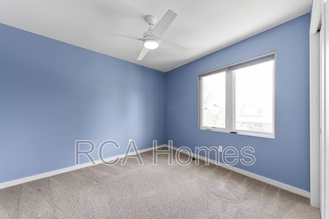 Building Photo - 1540 Pleasant St