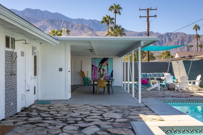 Building Photo - Desert Xscape - Pool, Jacuzzi, and Pet Friendly! (Monthly Only - No Long Term)