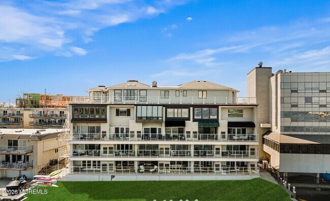 Building Photo - 138 Bodman Pl