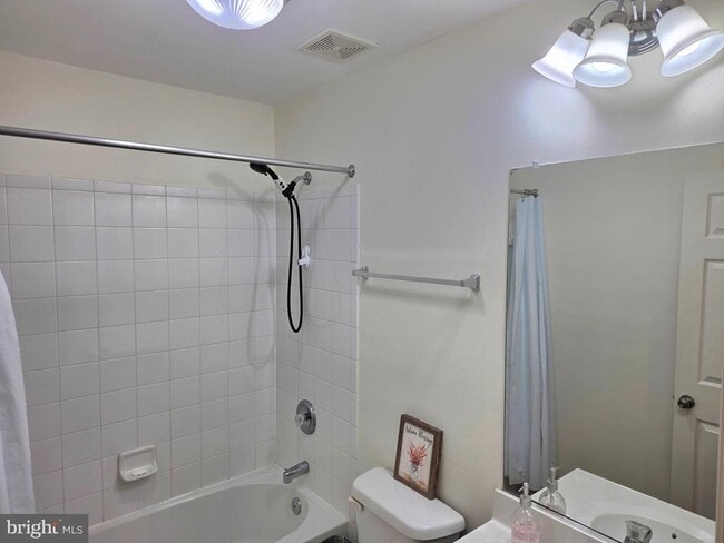 Building Photo - 8245 Macintosh Ct