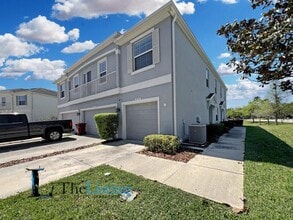 Building Photo - 803 Ashentree Dr