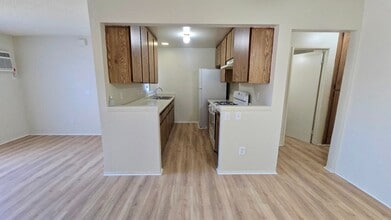 Building Photo - 5906 Challen Ave