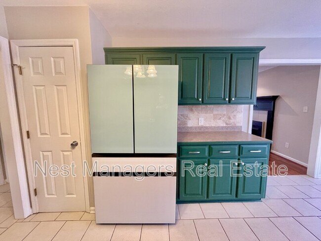 Building Photo - 490 Greywalls Ct