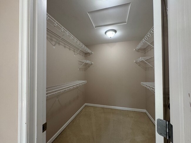Building Photo - 4467 Castlerock Dr