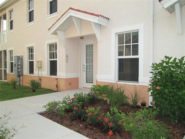 Building Photo - 240 West End Dr