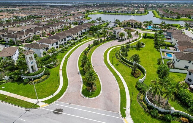 Building Photo - 3274 W 96 Pl