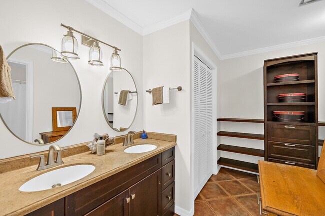 Building Photo - 8851 A1A S