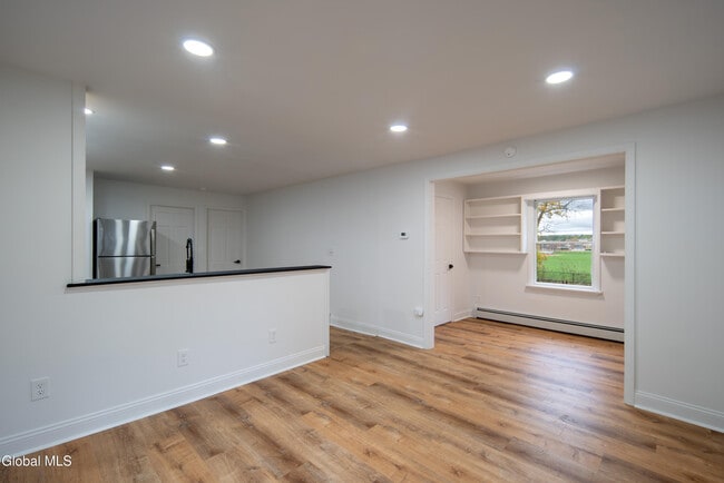 Building Photo - 644 Delaware Ave