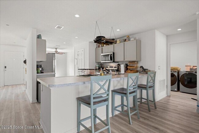 Building Photo - 487 Dadeville St SE