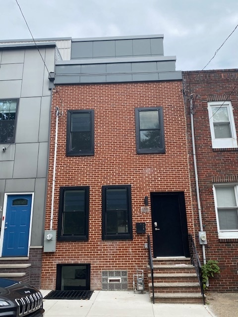 Building Photo - 1309 S 23rd St