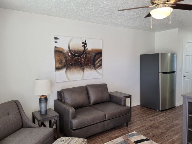 Building Photo - 2501 Martin Luther King Blvd. Apt A