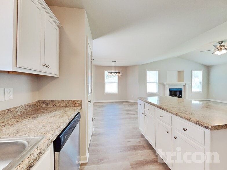 Building Photo - 123 Willow Ridge Cir