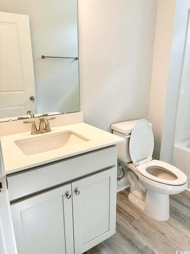 Building Photo - 7100 Shooting Star Way