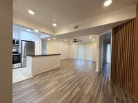 Building Photo - 3045 Walnut Bend Ln