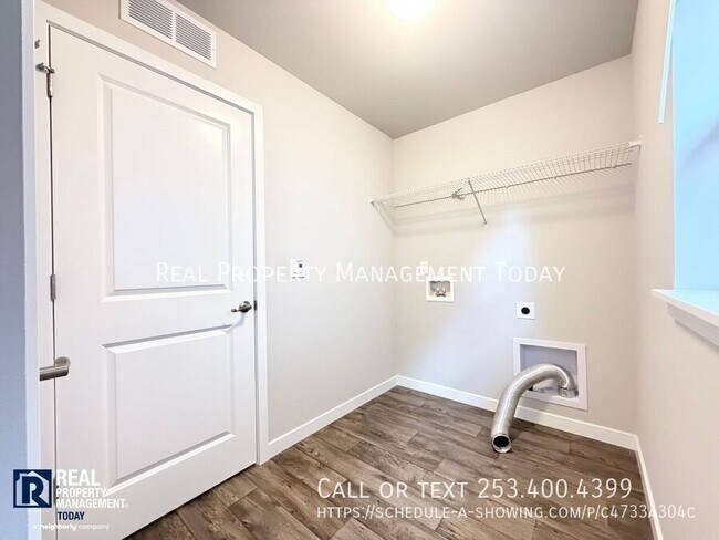 Building Photo - 16156 8th Ave E