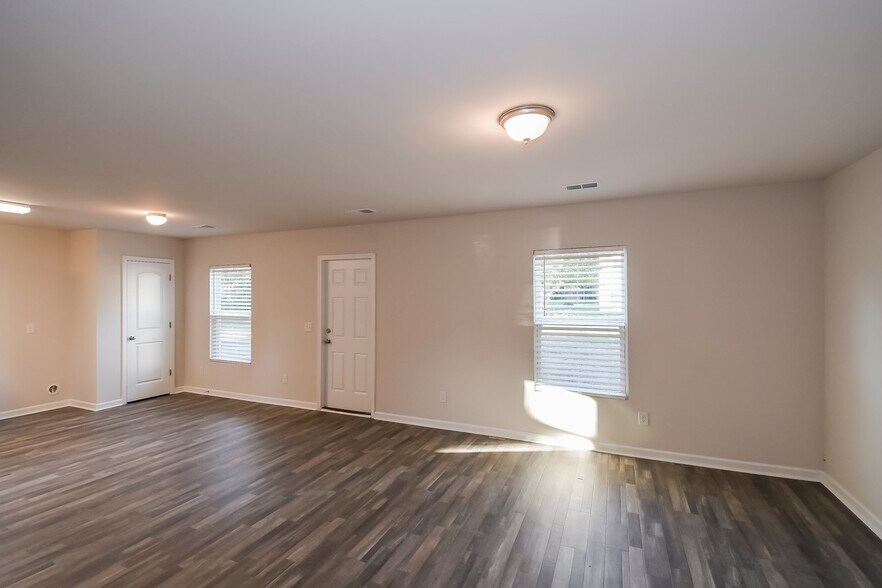 Building Photo - 222 Saddle Brooke Trce