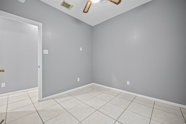 Building Photo - 13607 Sable Ln