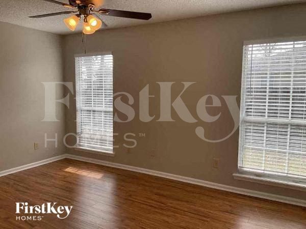 Building Photo - 8047 Queensferry Ln