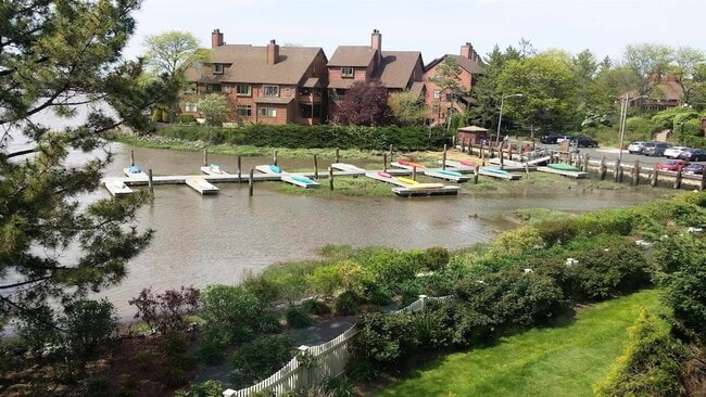 Building Photo - 187 Sandcastle Key