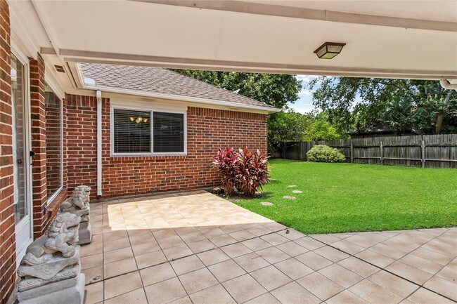 Building Photo - 14718 Stanbridge Dr