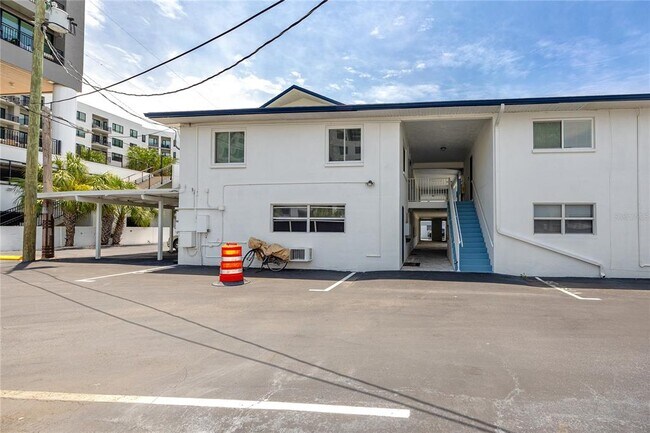 Building Photo - 4340 37th St S