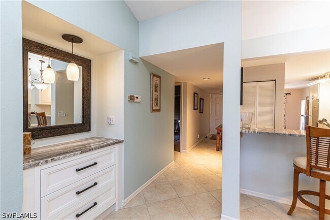 Building Photo - 4410 Chantelle Dr