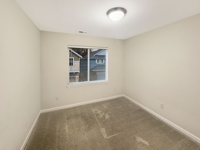 Building Photo - Spacious Rockport home in beautiful Bothell Community