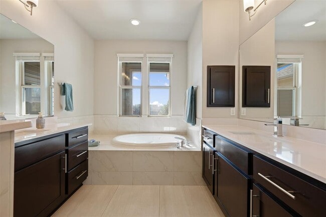 Building Photo - 2816 Moreno St