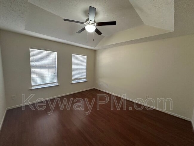 Building Photo - 189 Satomi Way