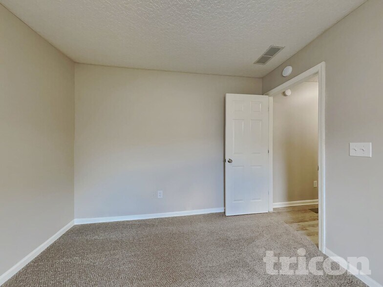 Building Photo - 3318 Citation Dr