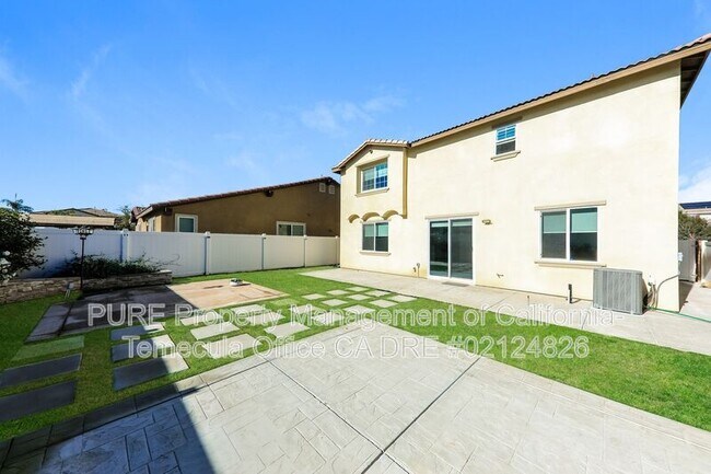 Building Photo - 27309 Barre Dr