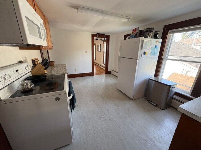 Building Photo - 3729 NY-43
