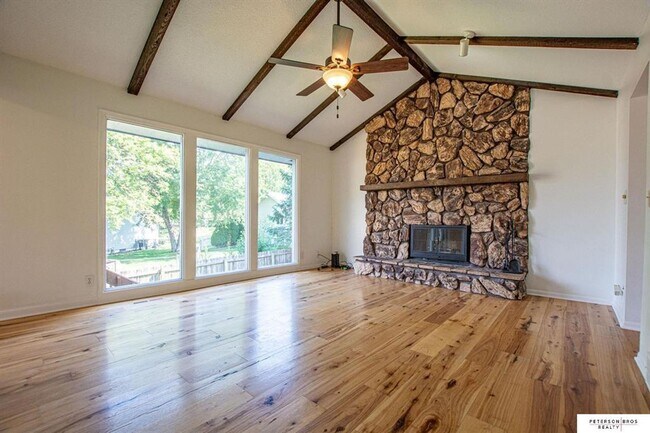 Building Photo - WELCOME HOME!