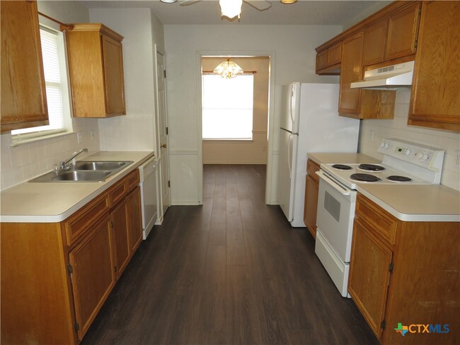 Building Photo - 2706 David Dr