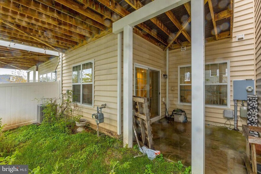 Building Photo - 43545 White Cap Ter