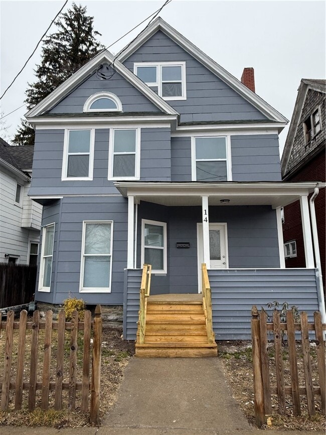 Building Photo - 14 Willow Pl