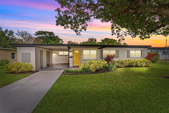 Primary Photo - 3015 Tampico Dr